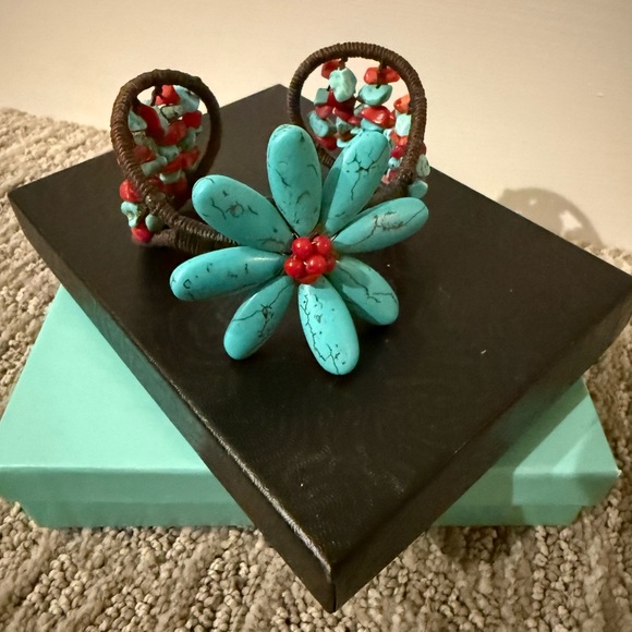 Unique, turquoise bracelet - Picture 1 of 7